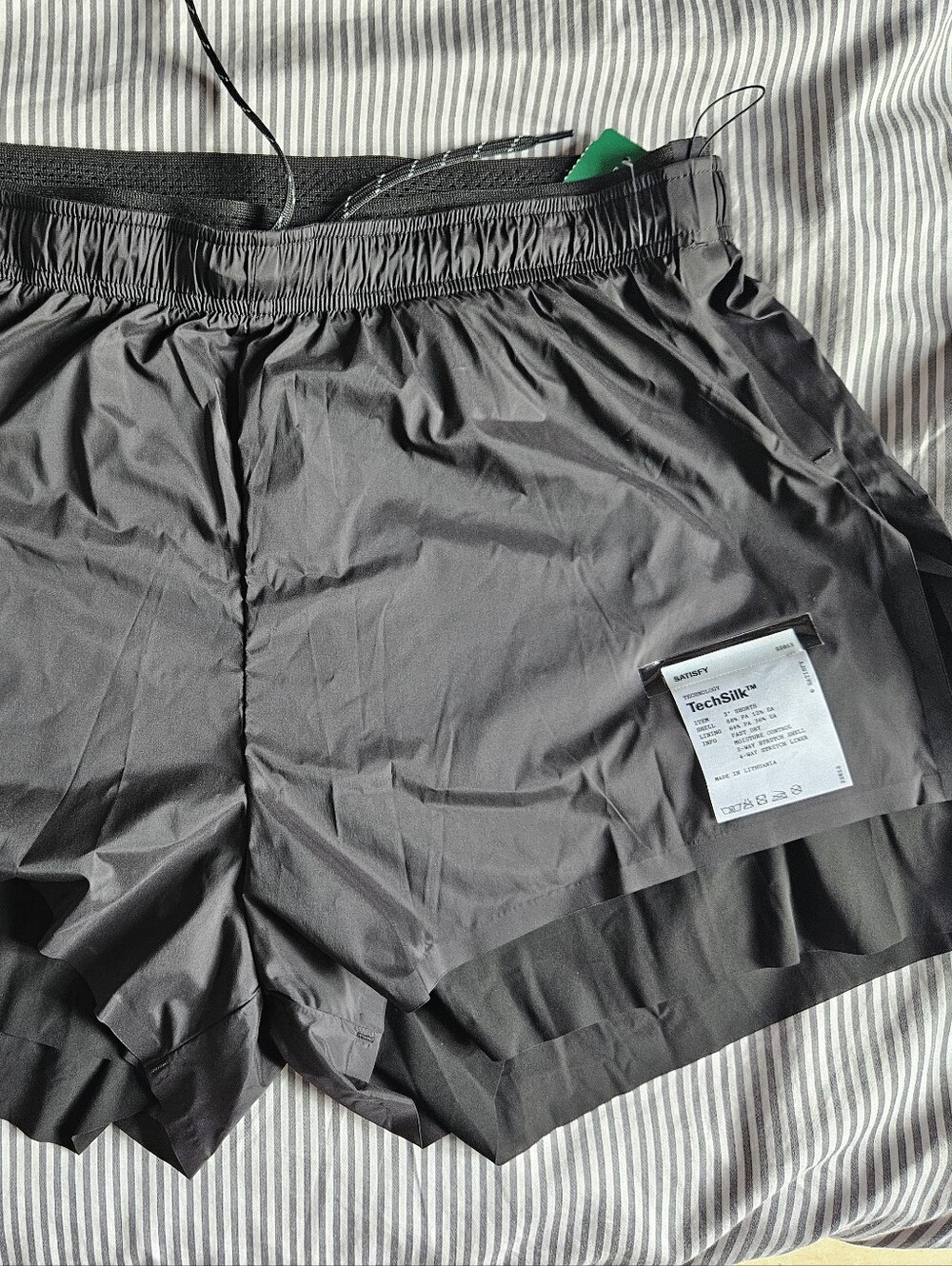 NWT - SATISFY RUNNING Women's Black TechSilk 3" Shorts - Size M -  Quick Dry
